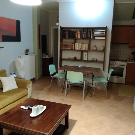 Villa Ησυχες Διακοπες Kalamata Exterior foto
