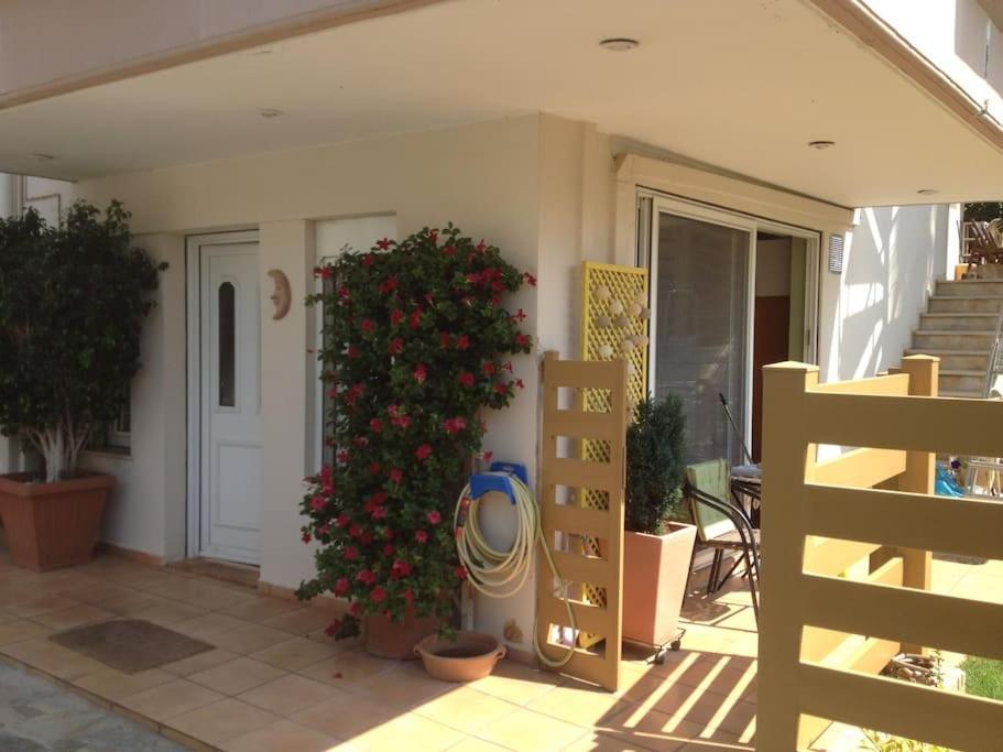 Villa Ησυχες Διακοπες Kalamata Exterior foto