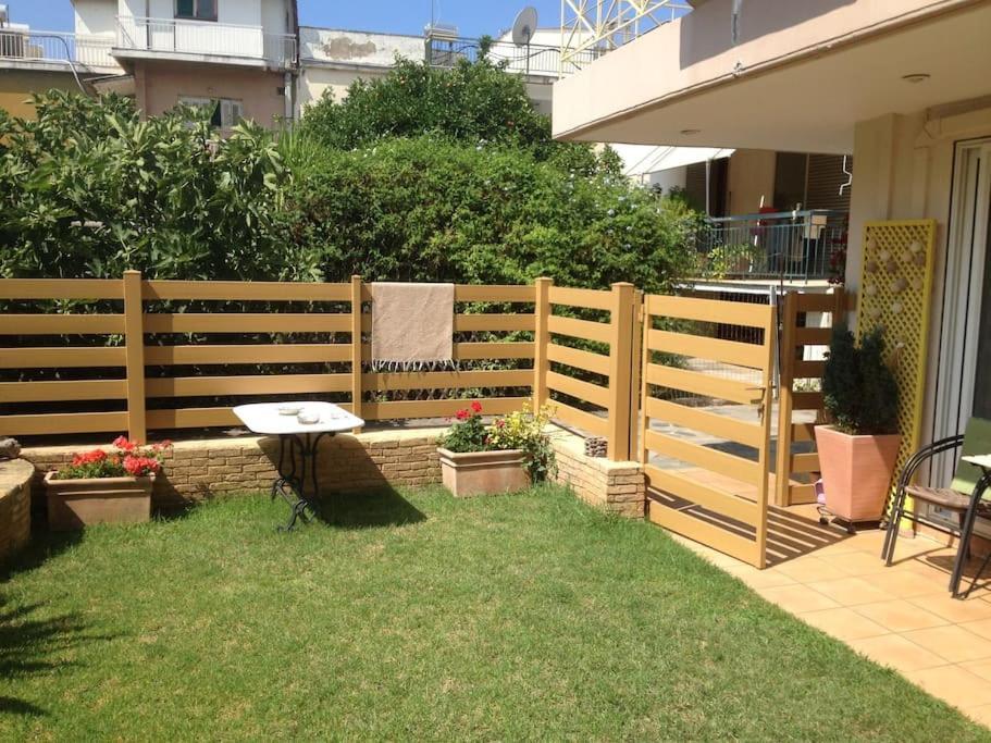 Villa Ησυχες Διακοπες Kalamata Exterior foto