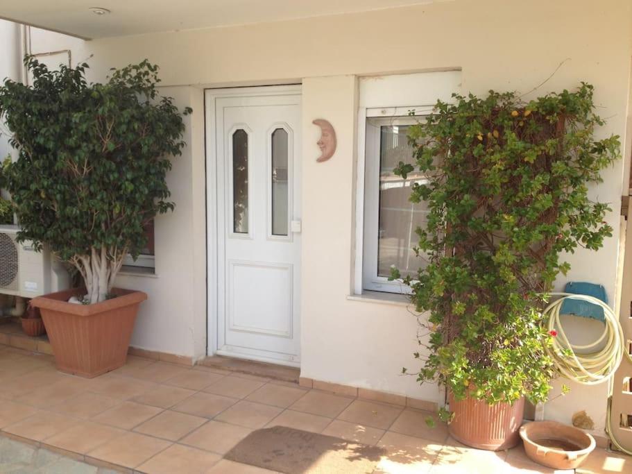 Villa Ησυχες Διακοπες Kalamata Exterior foto